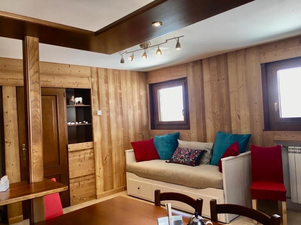 Appartement Aroma Di Legno E Profumo Di Neve à Breuil-Cervinia Extérieur photo